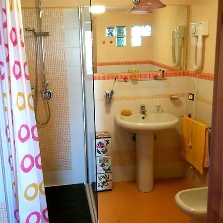 Lägenhet One Bedroom With Garden At